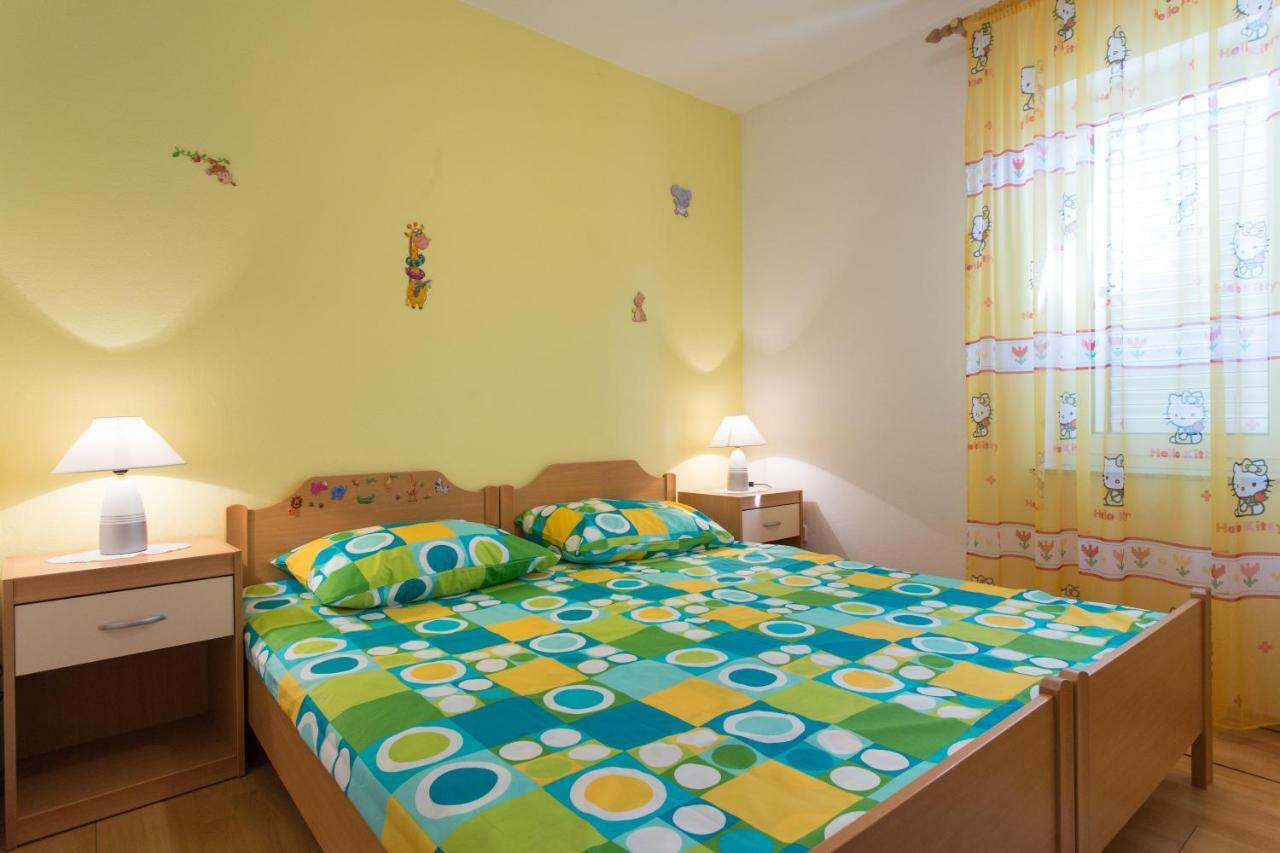 Apartments Bonifacic Punat Camera foto